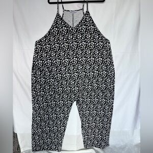 Polagram Black  and White Floral Jumpsuit Like New 1X